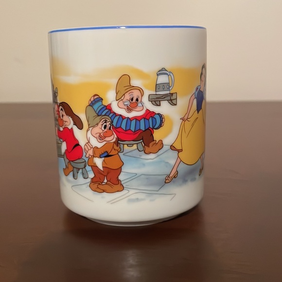 Vintage Made in Japan Disneyland / Walt Disney World Snow White & 7 Dwarves Mug - Picture 7 of 12